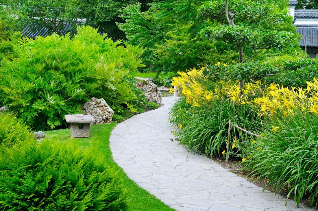 Commercial property landscaping by St. Cloud Landscaping Experts